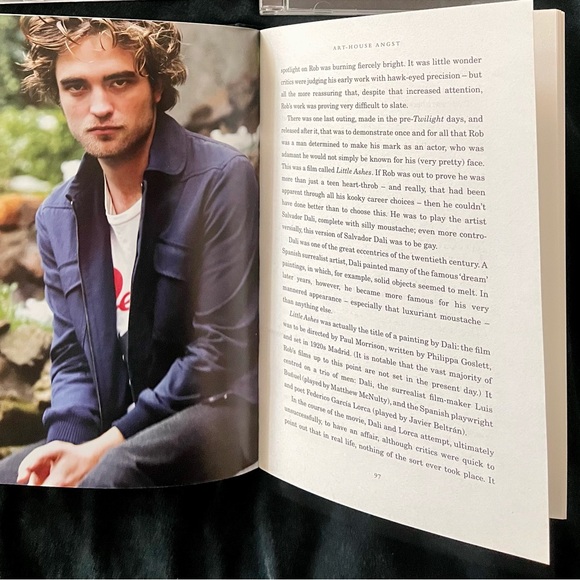 “Robert Pattinson:the Unauthorized Biography” Hardcover book - Picture 3 of 6